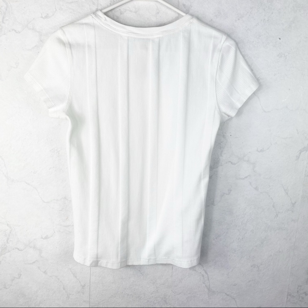 [TH] White Ribbed Top - Picture 2 of 2